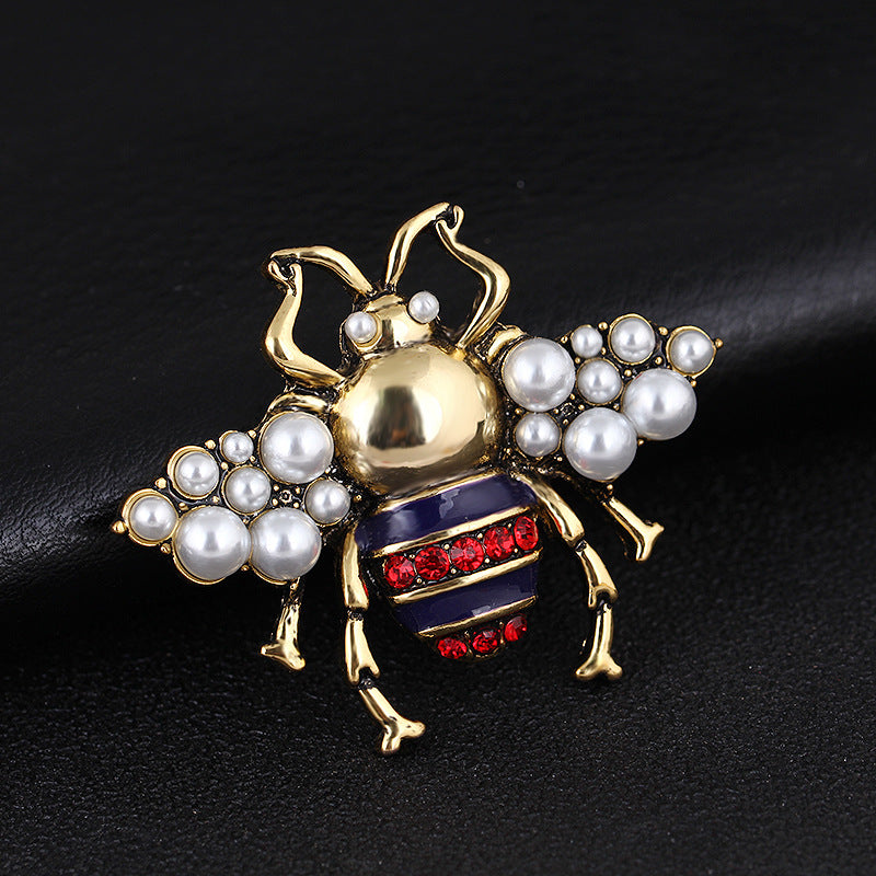 Beautiful Insect Emellished Brooch Golden