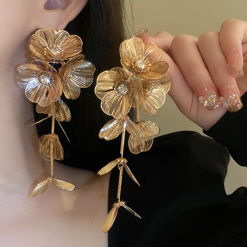 Mirage Triplet Golden Earrings