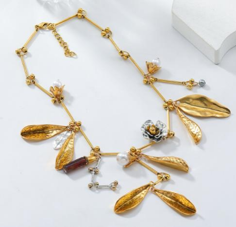 Vintage Golden Leaf Pearl Necklace