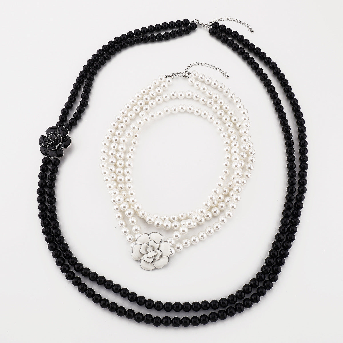 Elegant Rose Pearl Necklace
