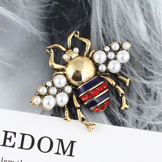 Beautiful Insect Emellished Brooch Golden