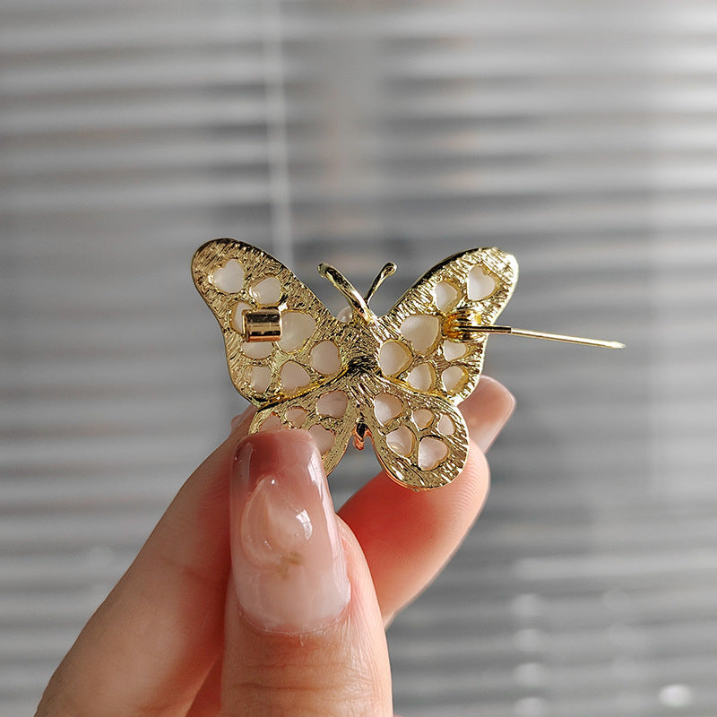 White Pearl Cute Butterfly Brooch