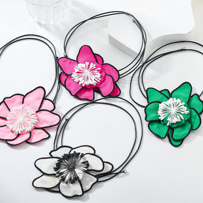 Summer Fairy Pistil Necklace