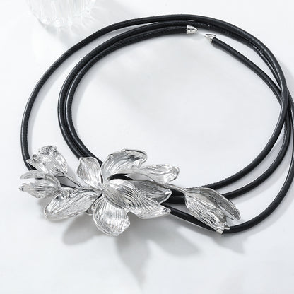 2In1 Extravagent Silver Flower Necklace/Belt